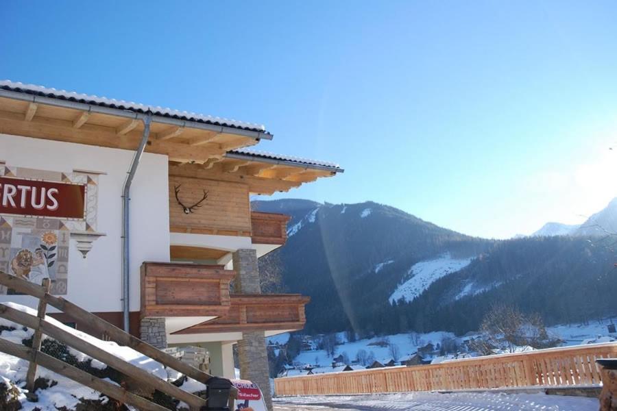 ホテル Chalet Ferienhaus Hubertus シュラートミンク エクステリア 写真