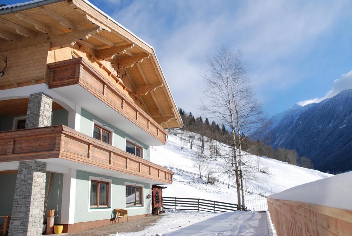 ホテル Chalet Ferienhaus Hubertus シュラートミンク エクステリア 写真